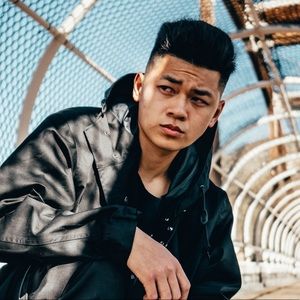 Meet your Posher, Johnathan